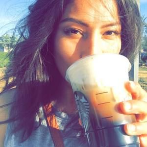 Meet your Posher, Yuliana